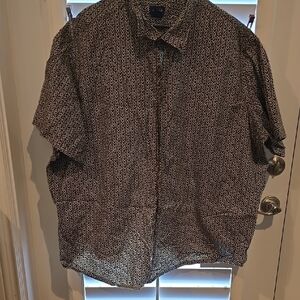 Men's Black and White Patterned Shirt
